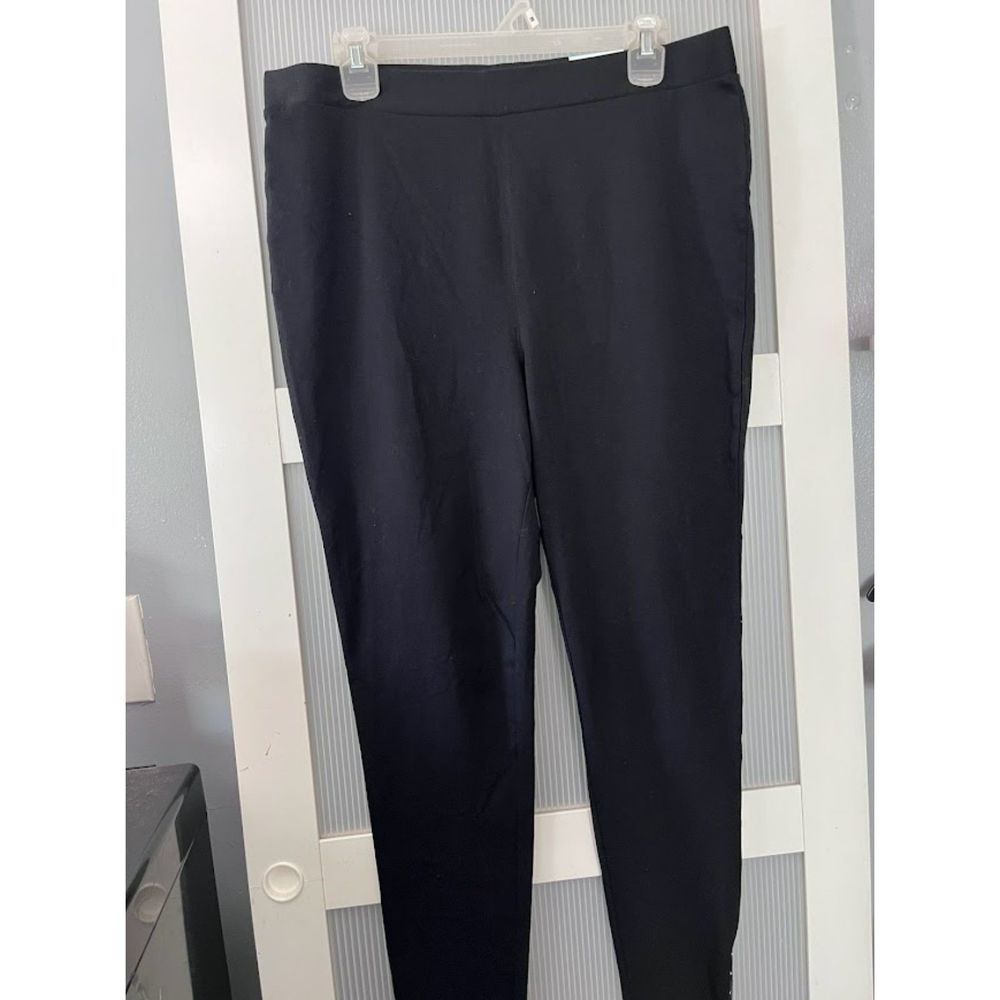 M_ NWT! Style & Co Plus Black Midrise Leggings One Size